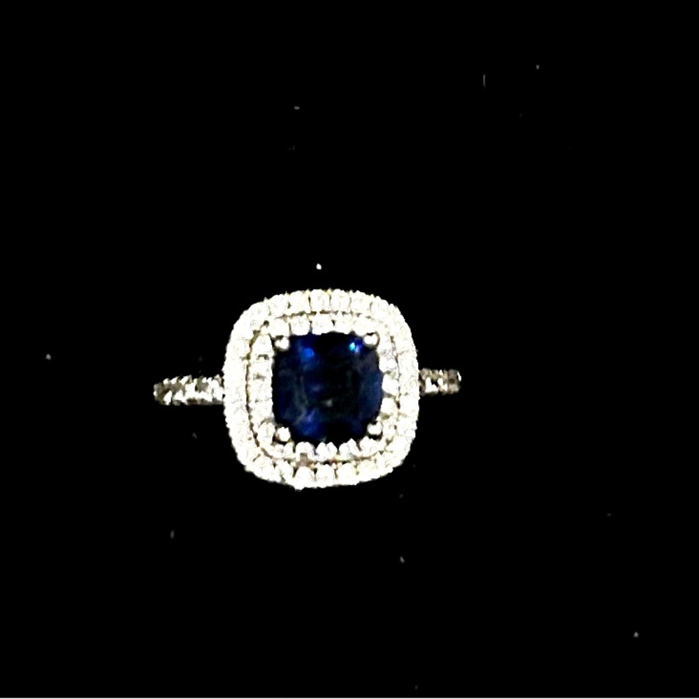 Diamond & Sapphire Ring